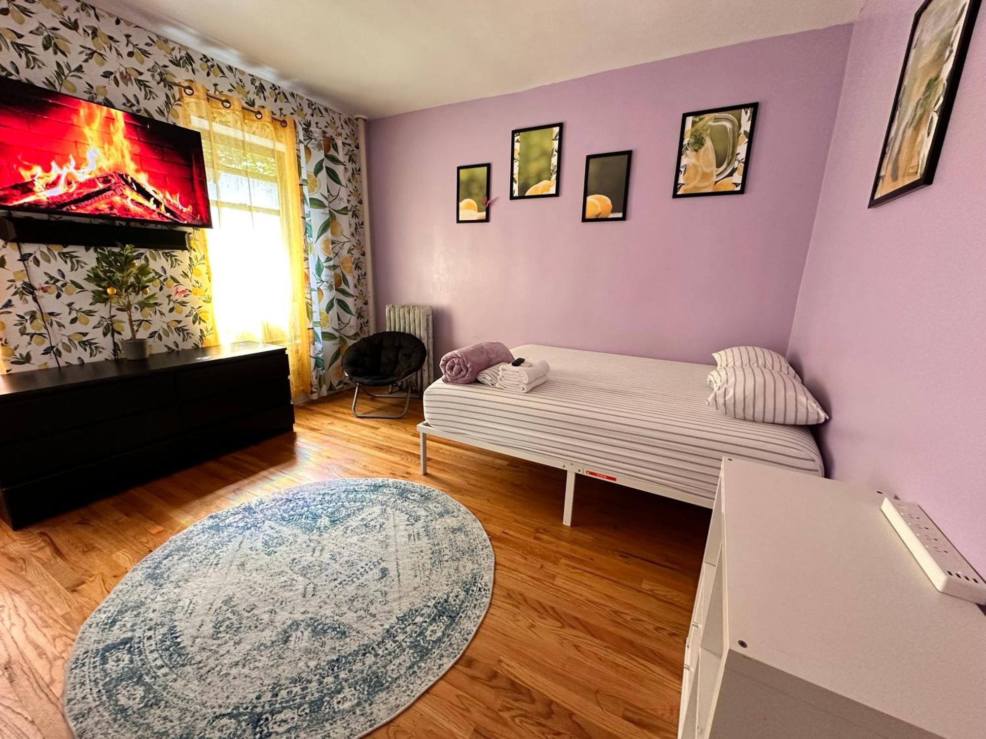 Lavender Queen Bright & Peaceful In Harlem