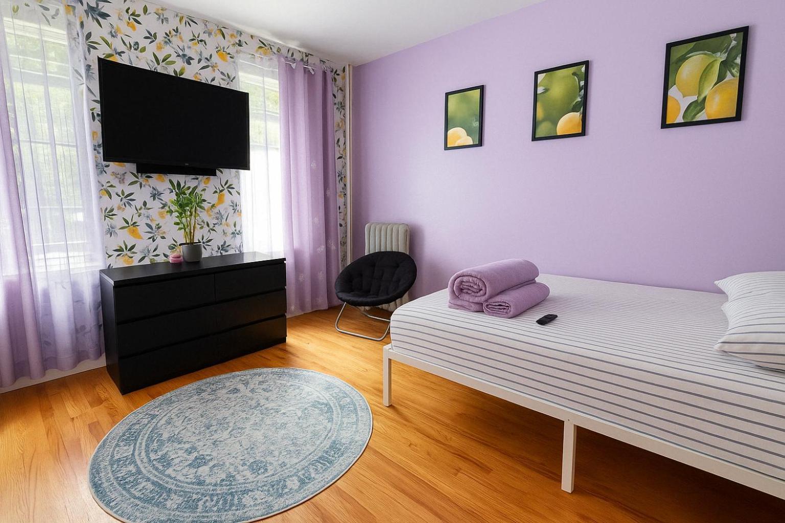 Lavender Queen Bright & Peaceful In Harlem Apartment *